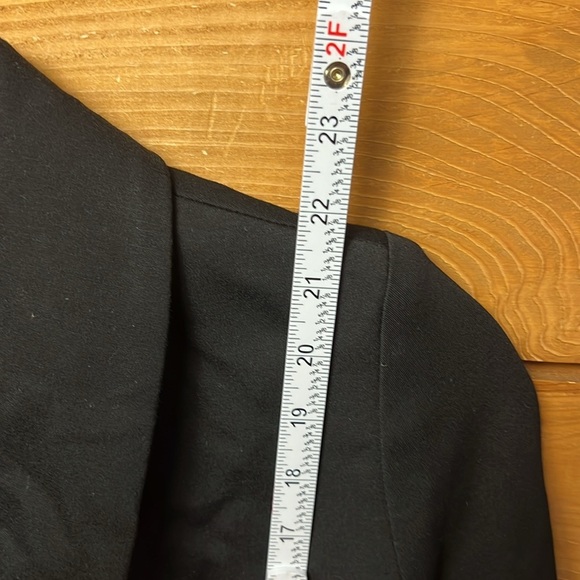 Krisa by Revolve Women’s‎ Black Blazer Fringe bottom hook closure XS Oversized - Picture 11 of 12